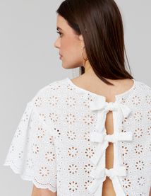 Blouse en broderie anglaise