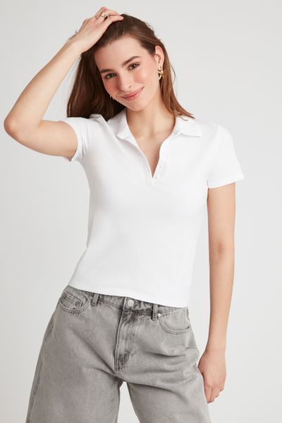 Polo col V boutonné
