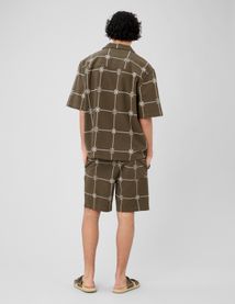 Bermuda brod&eacute;