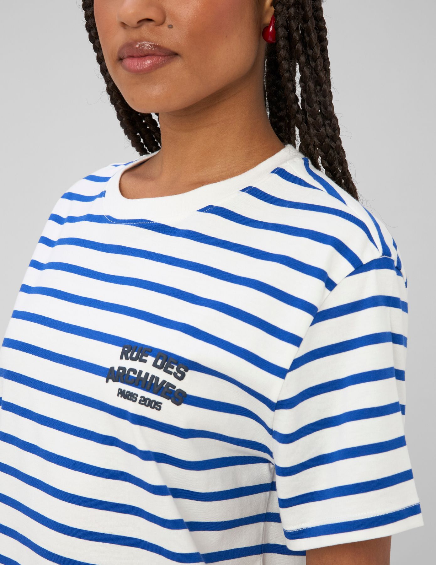T-shirt ray&eacute; manches courtes