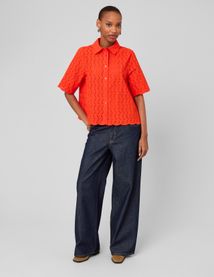 Chemisette en broderie anglaise