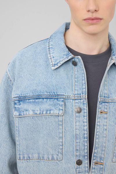 Veste boutonn&eacute;e en jean