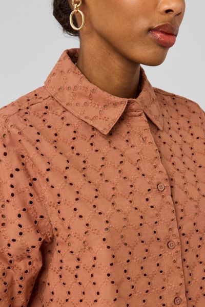 Chemisette en broderie anglaise