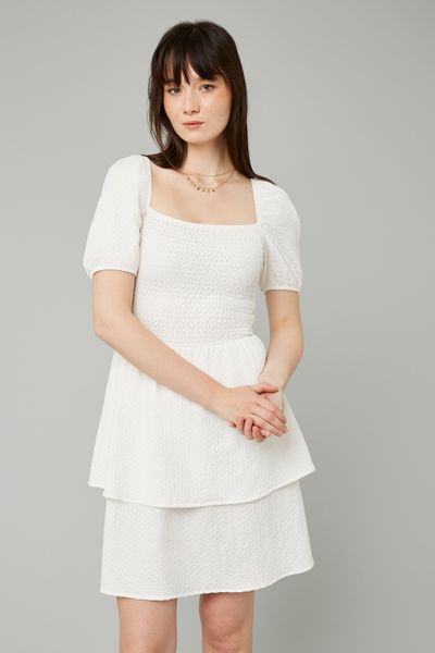 Robe courte à volants