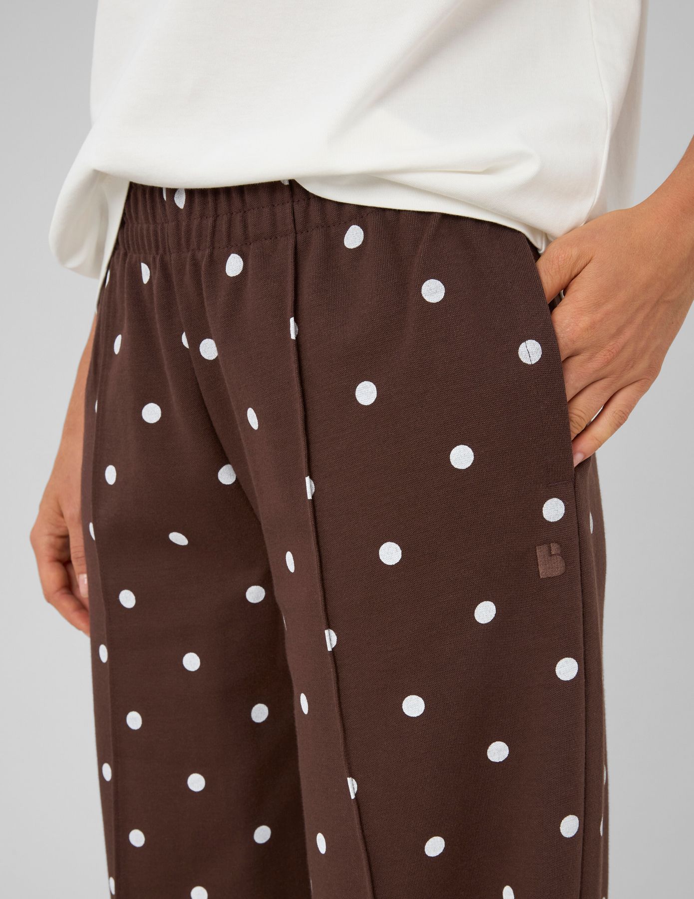 Pantalon jogging &agrave; pois