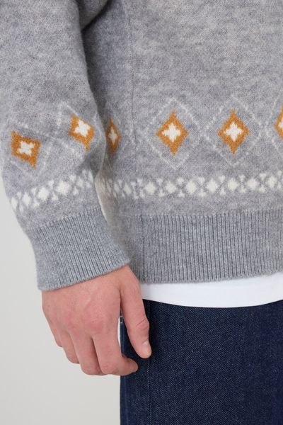 Pull jacquard