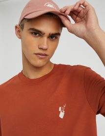 T-shirt broderie poitrine