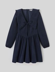 Robe &agrave; col volant&eacute;