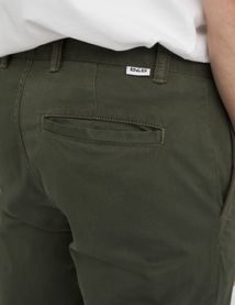Pantalon chino ajusté