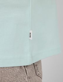 T-shirt broderie poitrine