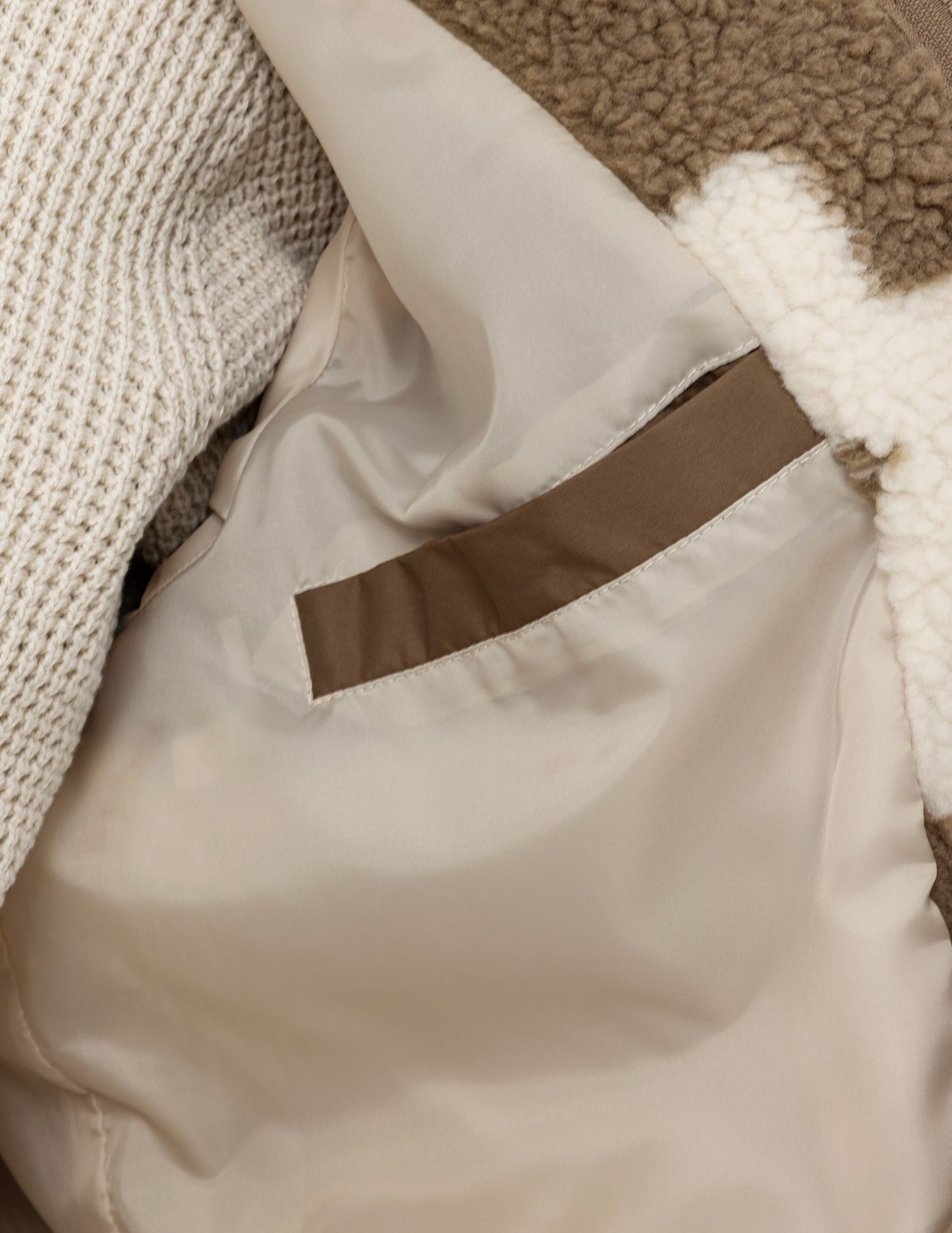 Veste sherpa zippée fleurs