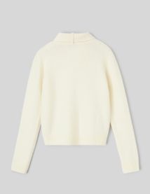 Pull &agrave; col nou&eacute;