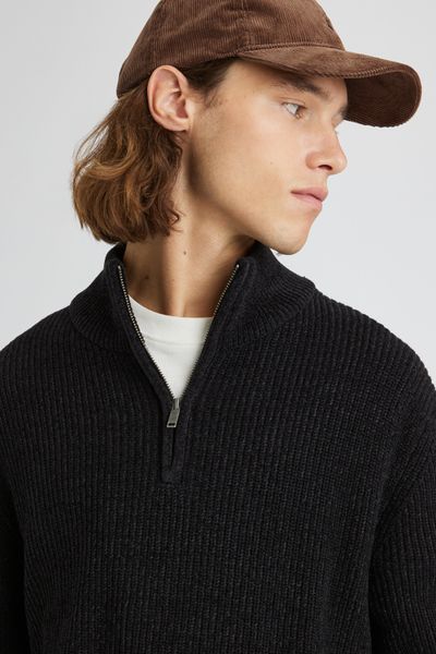 Pull col montant zipp&eacute;