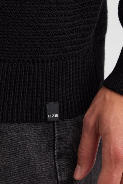 Pull matière fantaisie