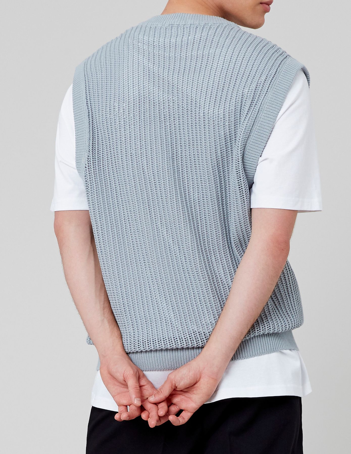 Pull uni sans manches