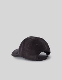 Casquette en velours c&ocirc;tel&eacute;