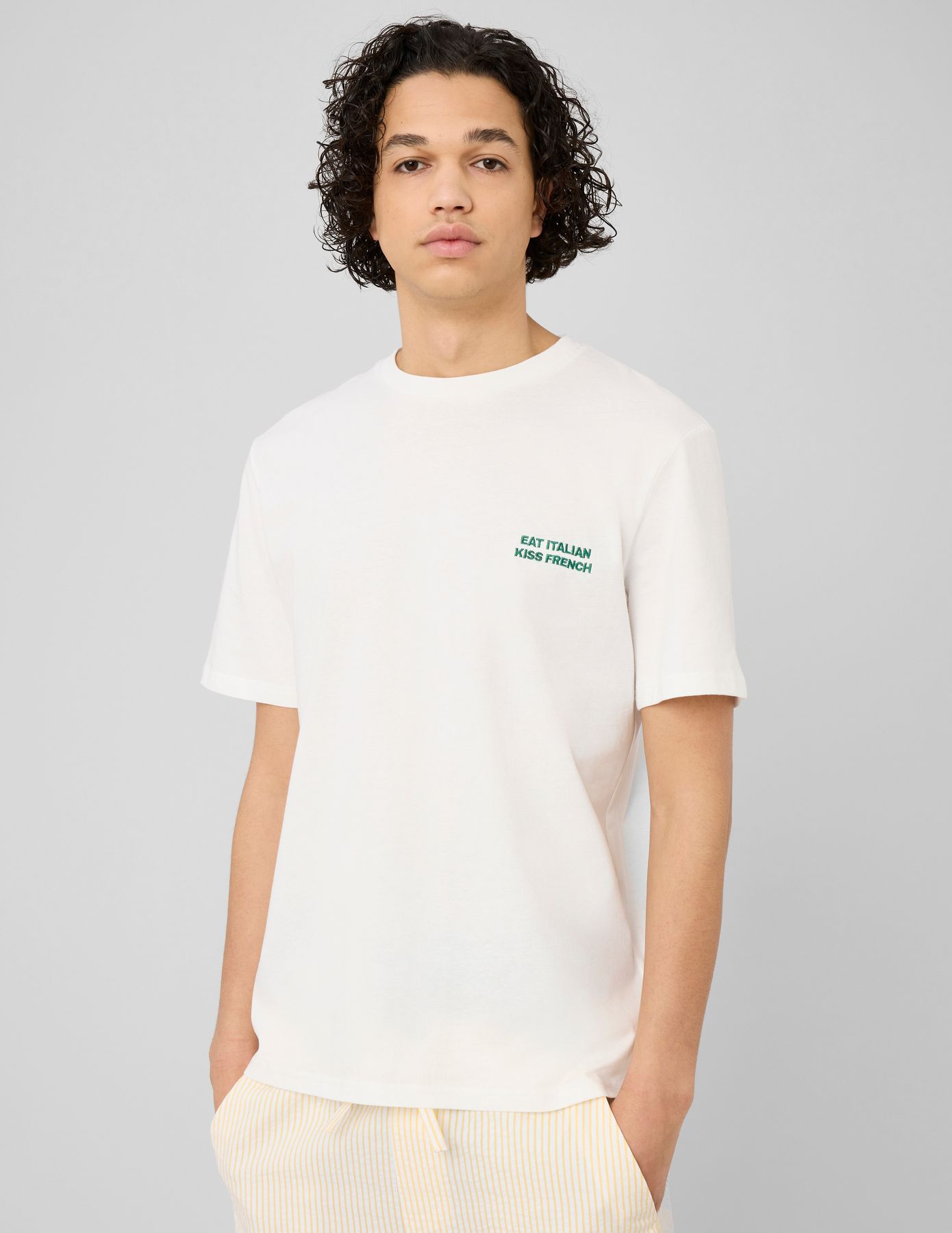 T-shirt message poitrine
