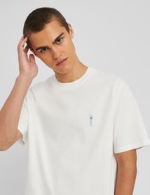 T-shirt broderie poitrine