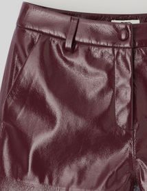 Short vinyle