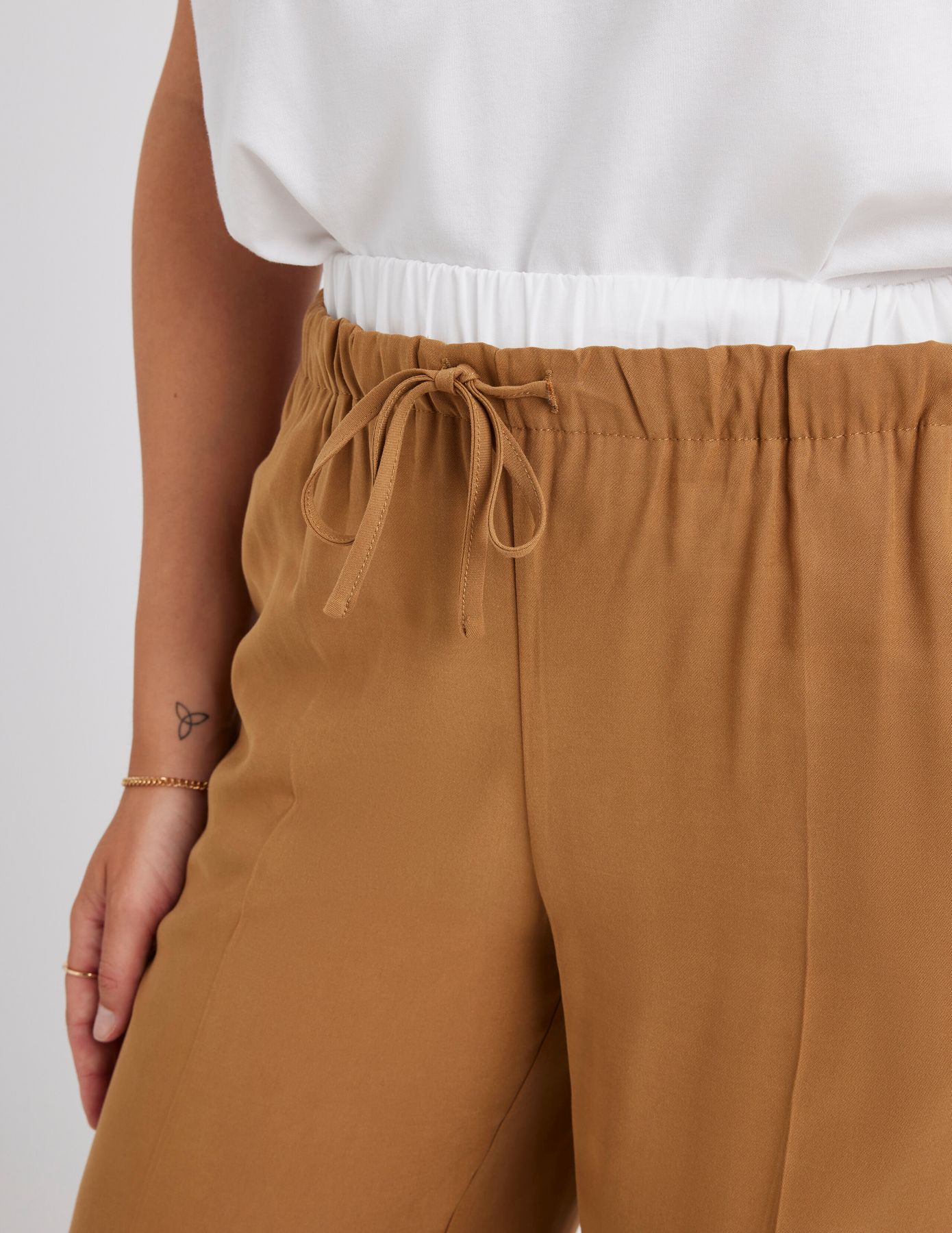 Pantalon fluide caleçon intégré