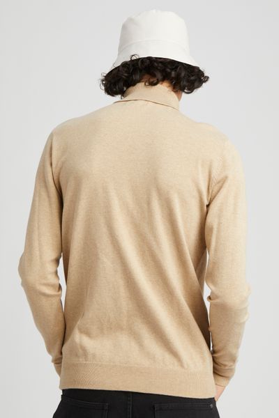 Pull col roul&eacute;