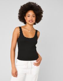 D&eacute;bardeur bords en dentelle