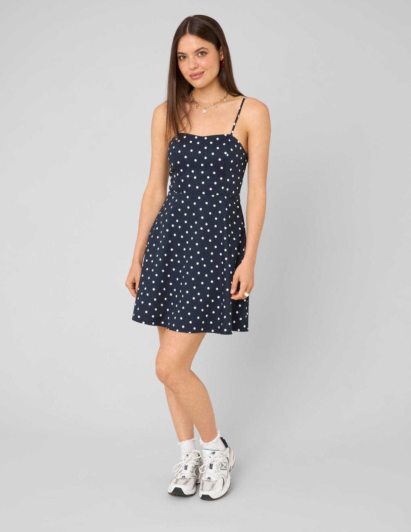 Robe &agrave; bretelles pois