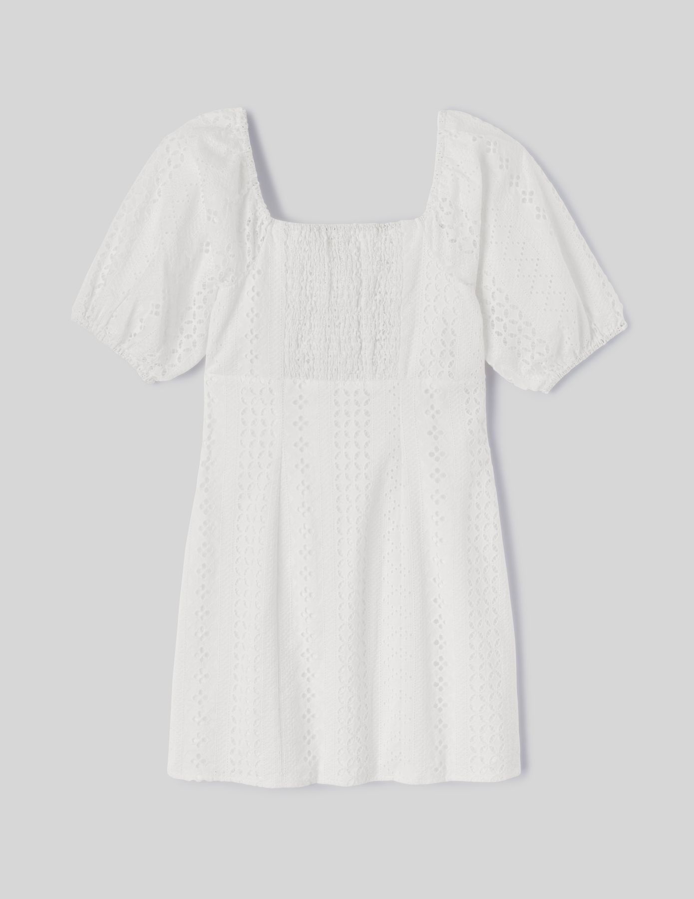 Robe courte broderie anglaise