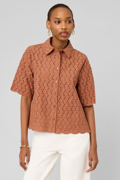 Chemisette en broderie anglaise