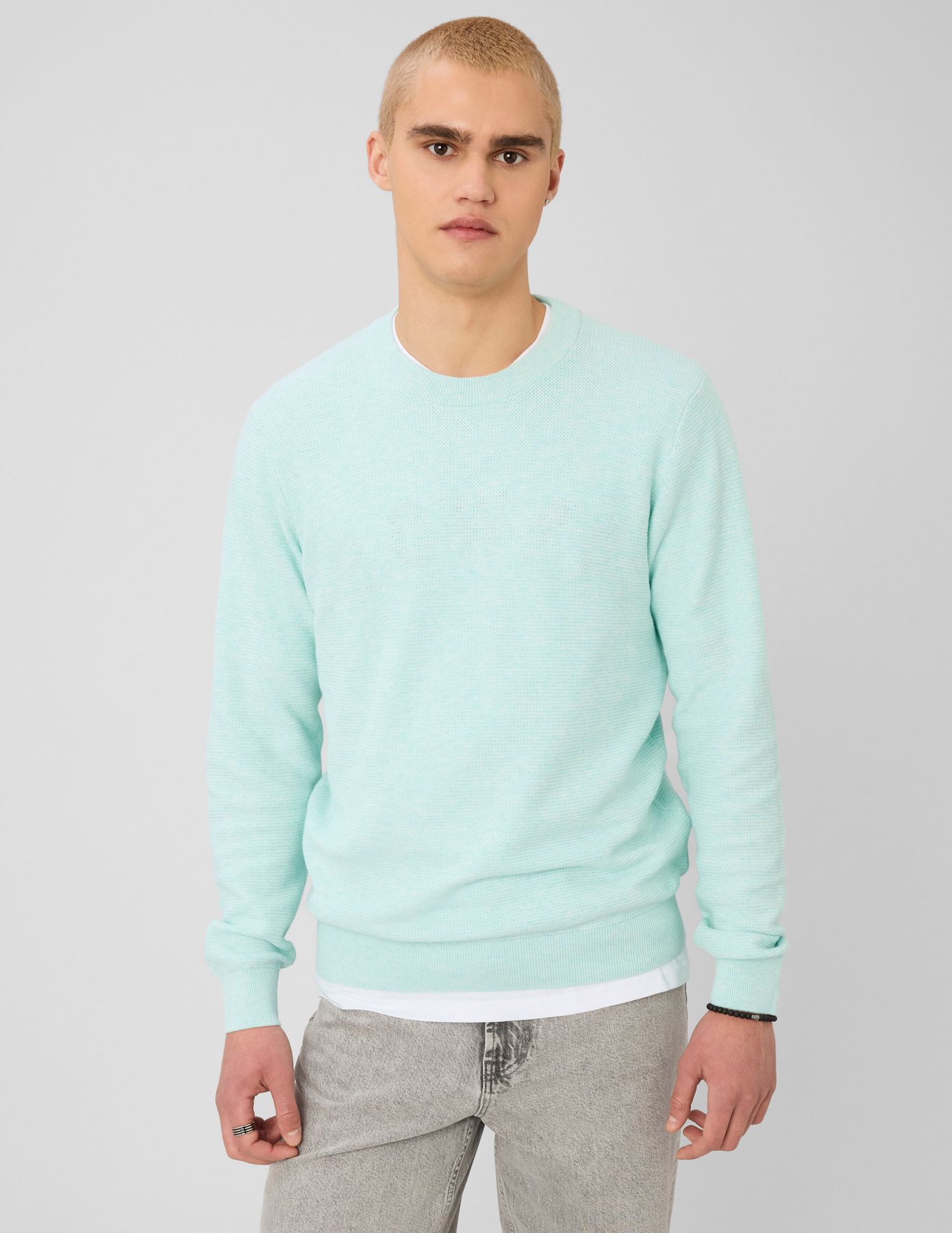 Pull mati&egrave;re fantaisie