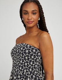 Robe bustier en broderie anglaise