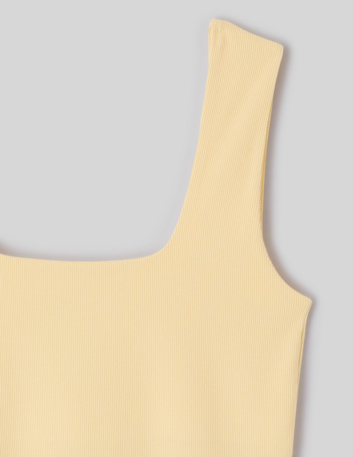 D&eacute;bardeur en maille c&ocirc;tel&eacute;e