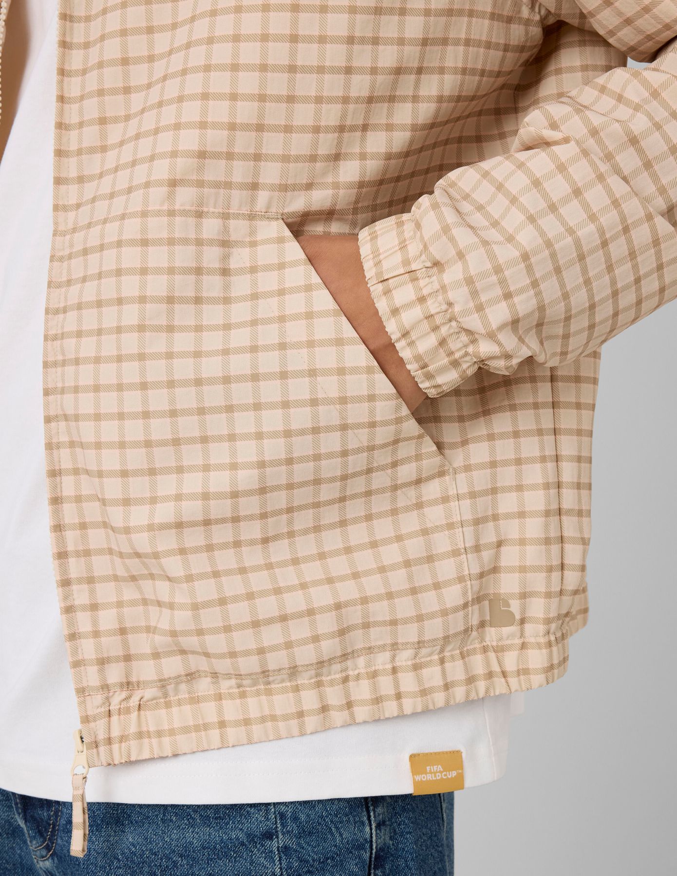 Blouson l&eacute;ger &agrave; capuche