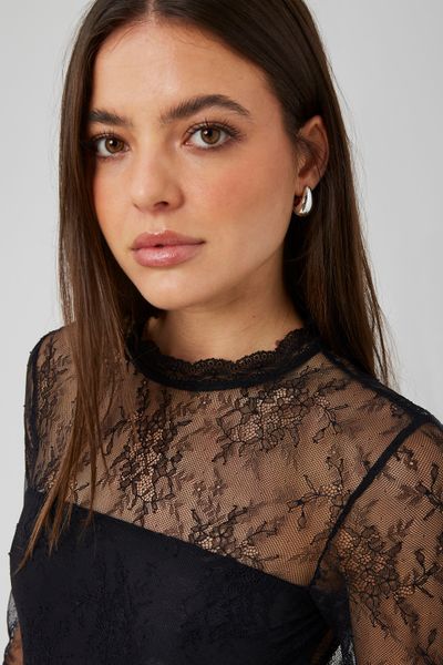 Combinaison dentelle