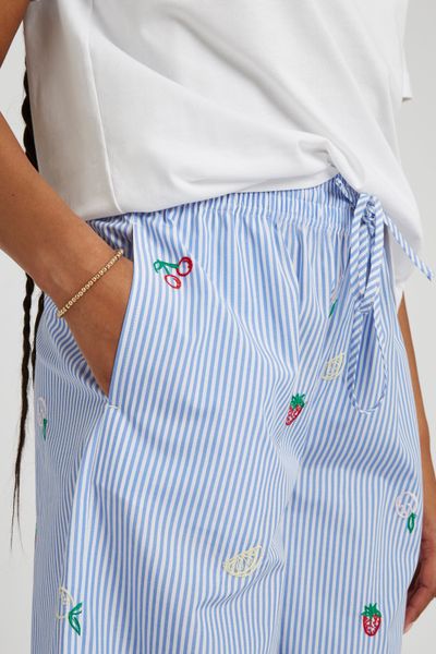 Pantalon rayé brodé