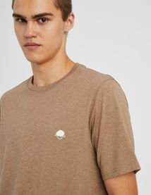 T-shirt brod&eacute;