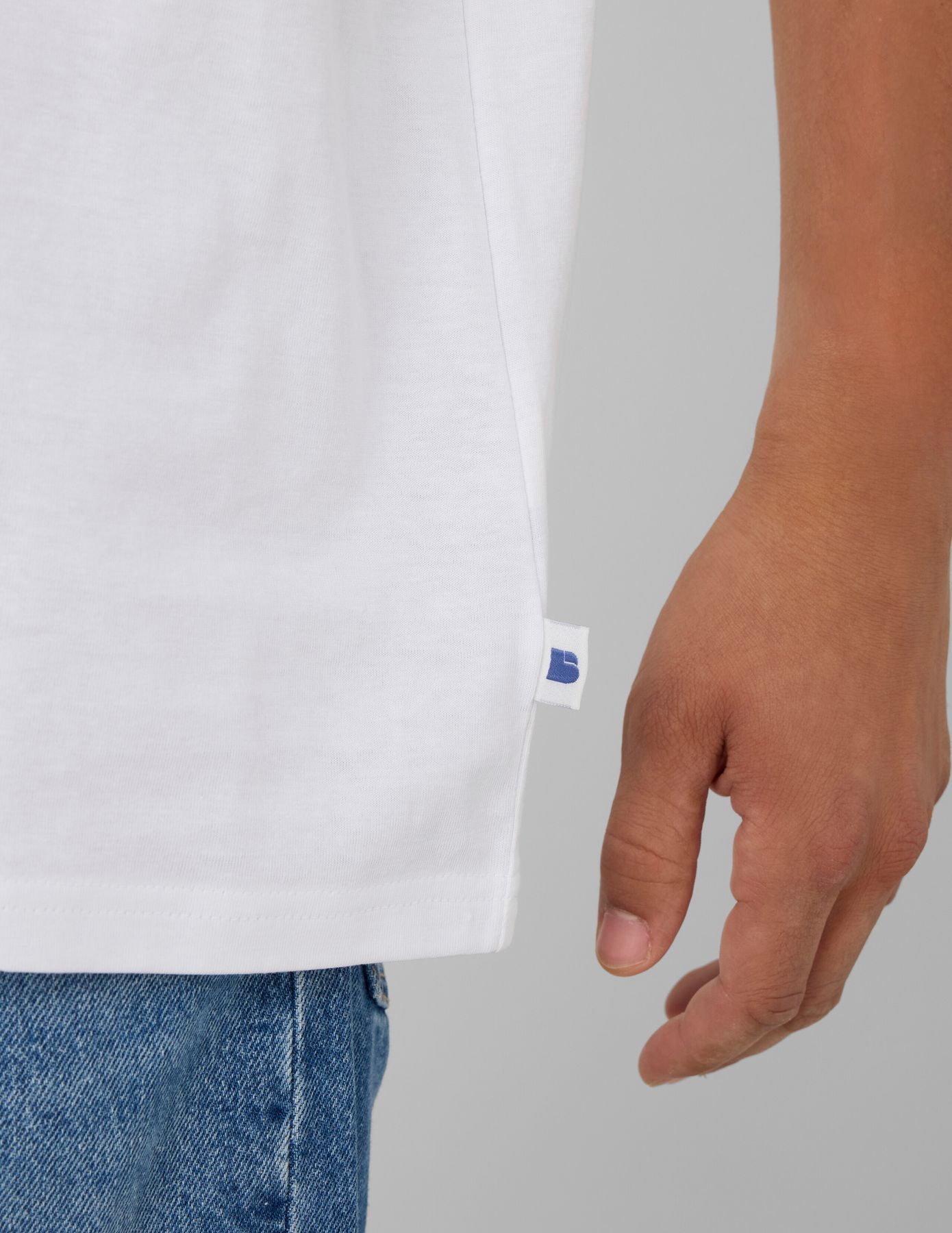 T-shirt broderie poitrine