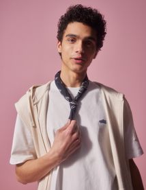 T-shirt broderie poitrine