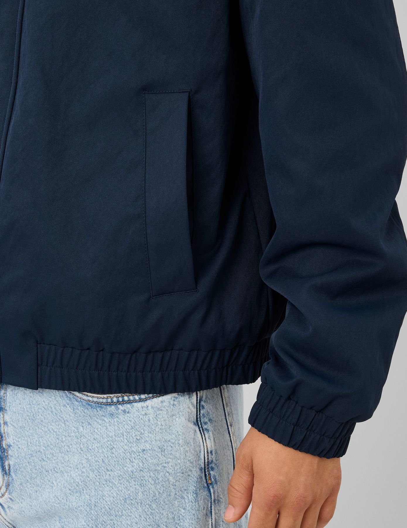 Veste zipp&eacute;e l&eacute;g&egrave;re