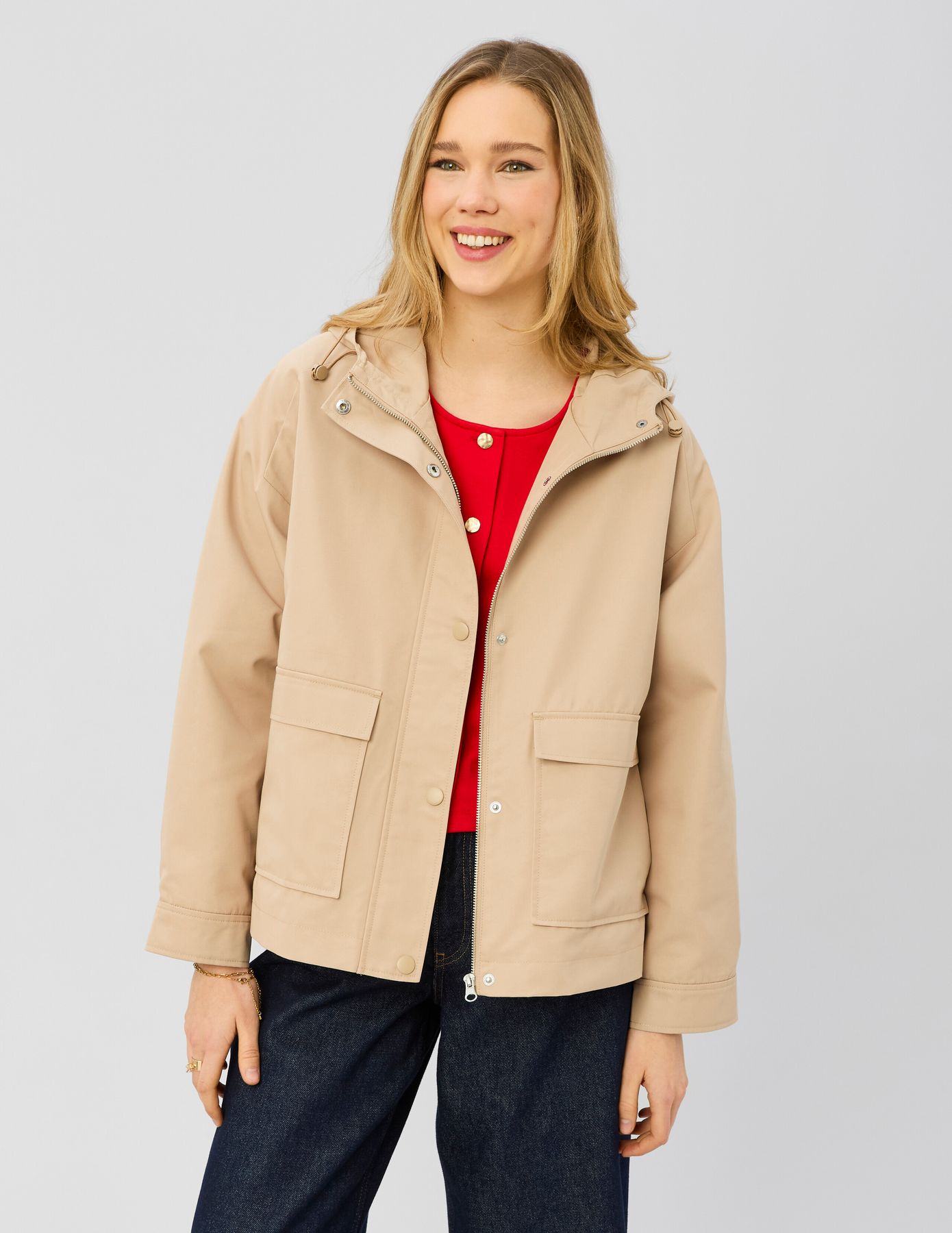 Coupe vent &agrave; capuche