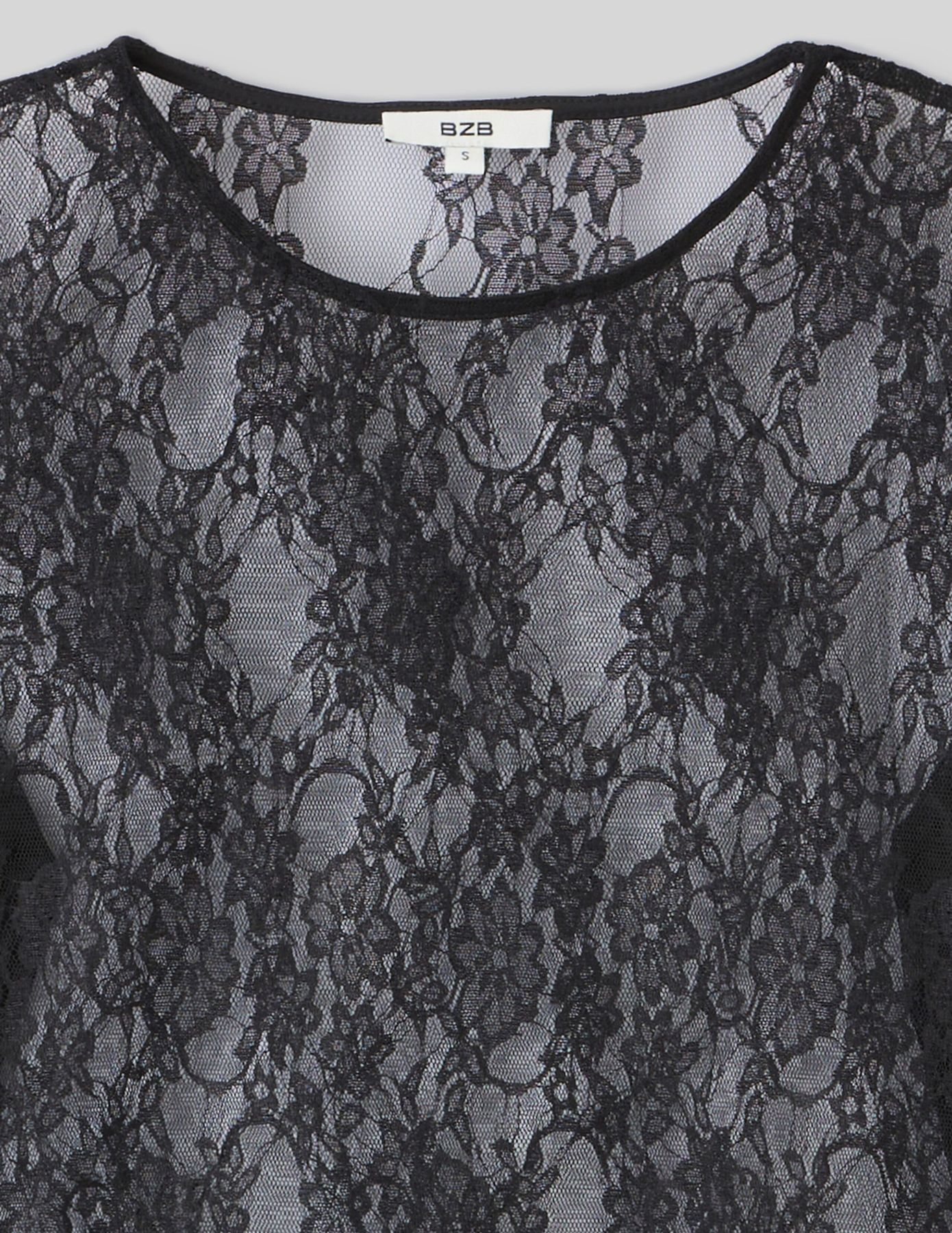T-shirt en dentelle