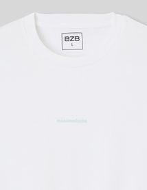 T-shirt imprim&eacute; poitrine