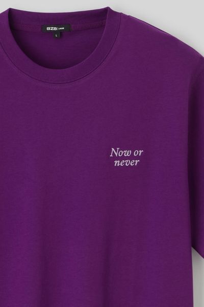 T-shirt broderie poitrine