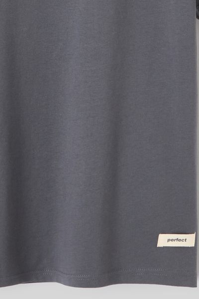 T-shirt avec &eacute;tiquette message