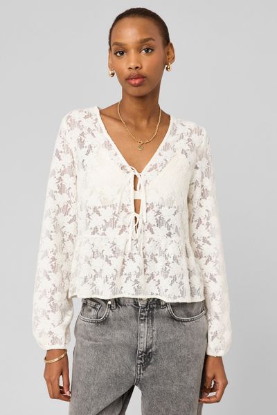 T-shirt en crochet &agrave; nouer