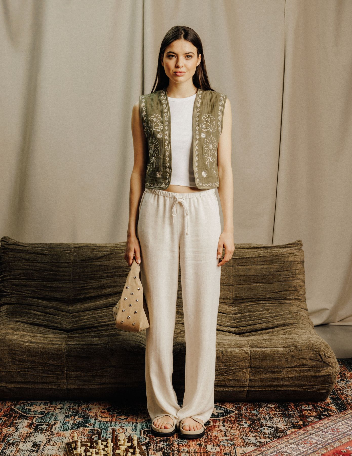 Veste sans manches brod&eacute;e