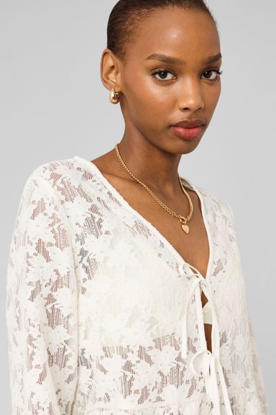 T-shirt en crochet &agrave; nouer