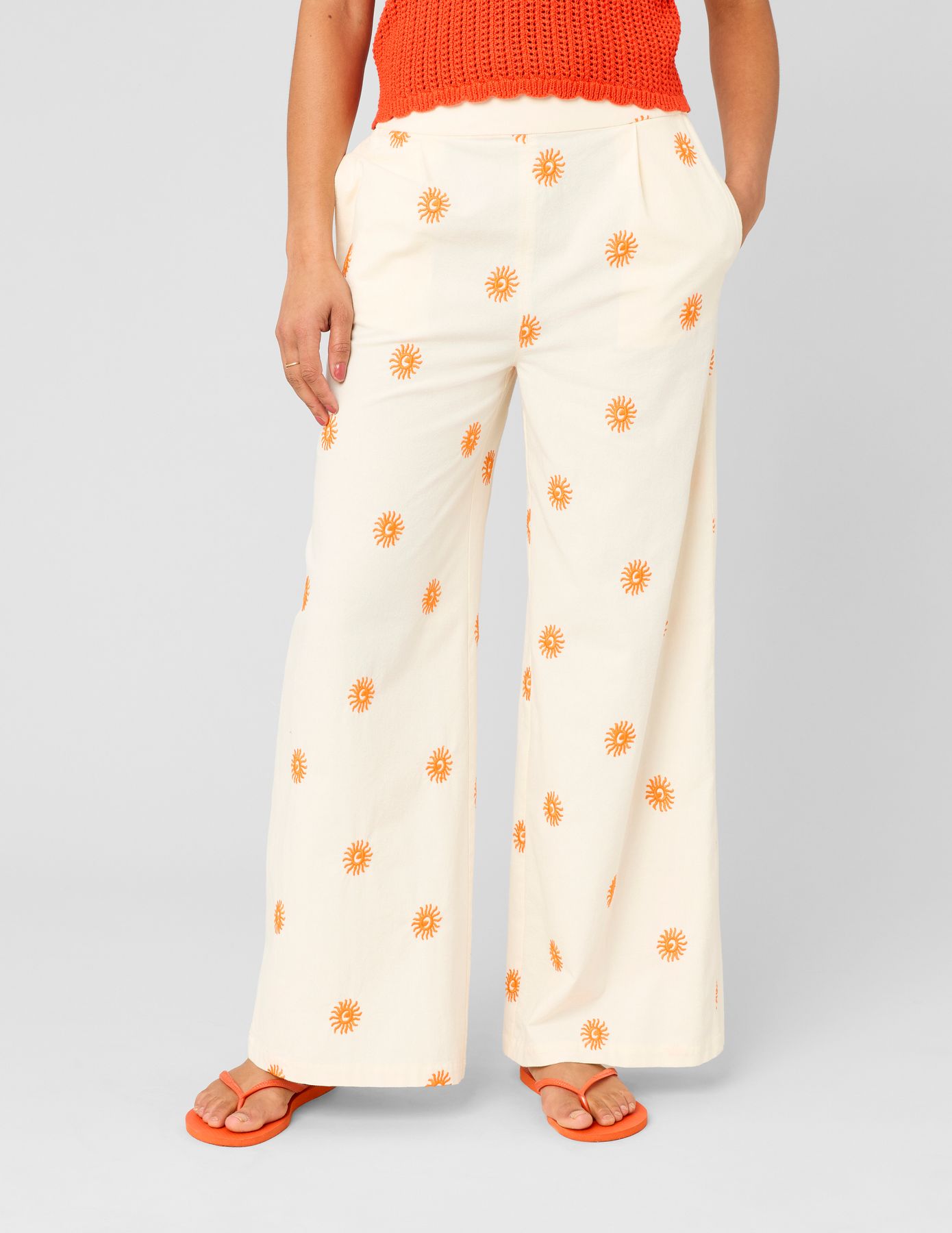 Pantalon brod&eacute;