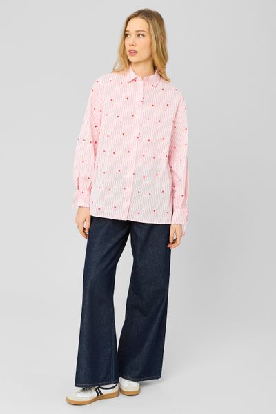 Chemise ray&eacute;e &agrave; motif c&oelig;ur