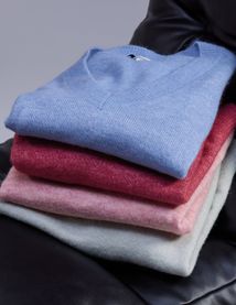 Pull col V uni